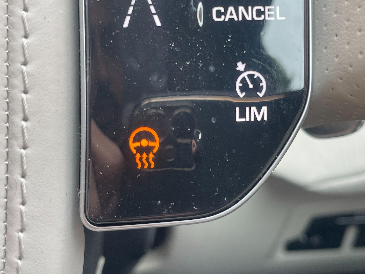 Used Land Rover Range Rover Velar 2018 for sale - 76989053: Photo 14