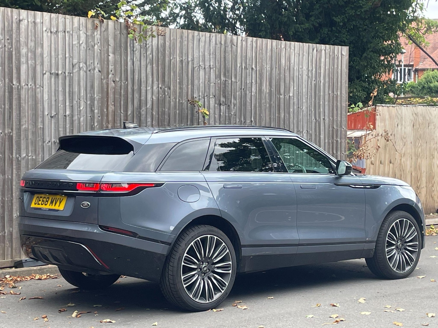 Used Land Rover Range Rover Velar 2018 for sale - 76989053: Photo 6