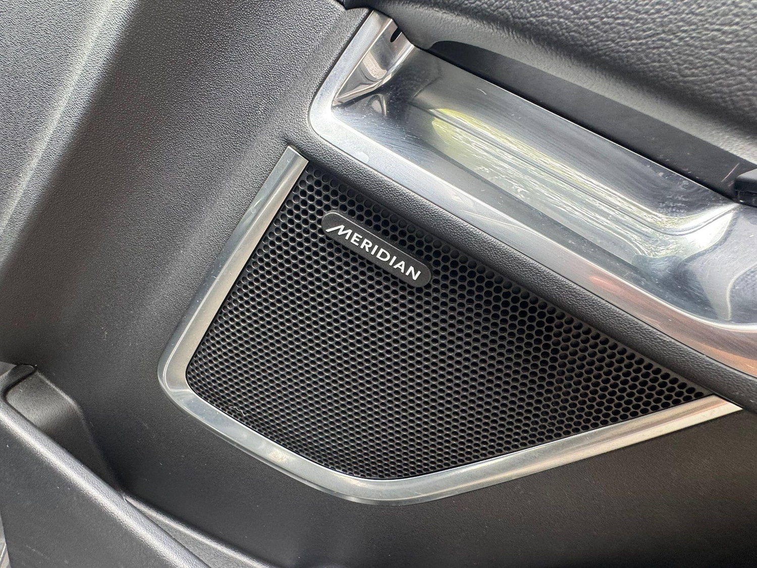 Used Jaguar E-Pace 2018 for sale - 76484508: Photo 14