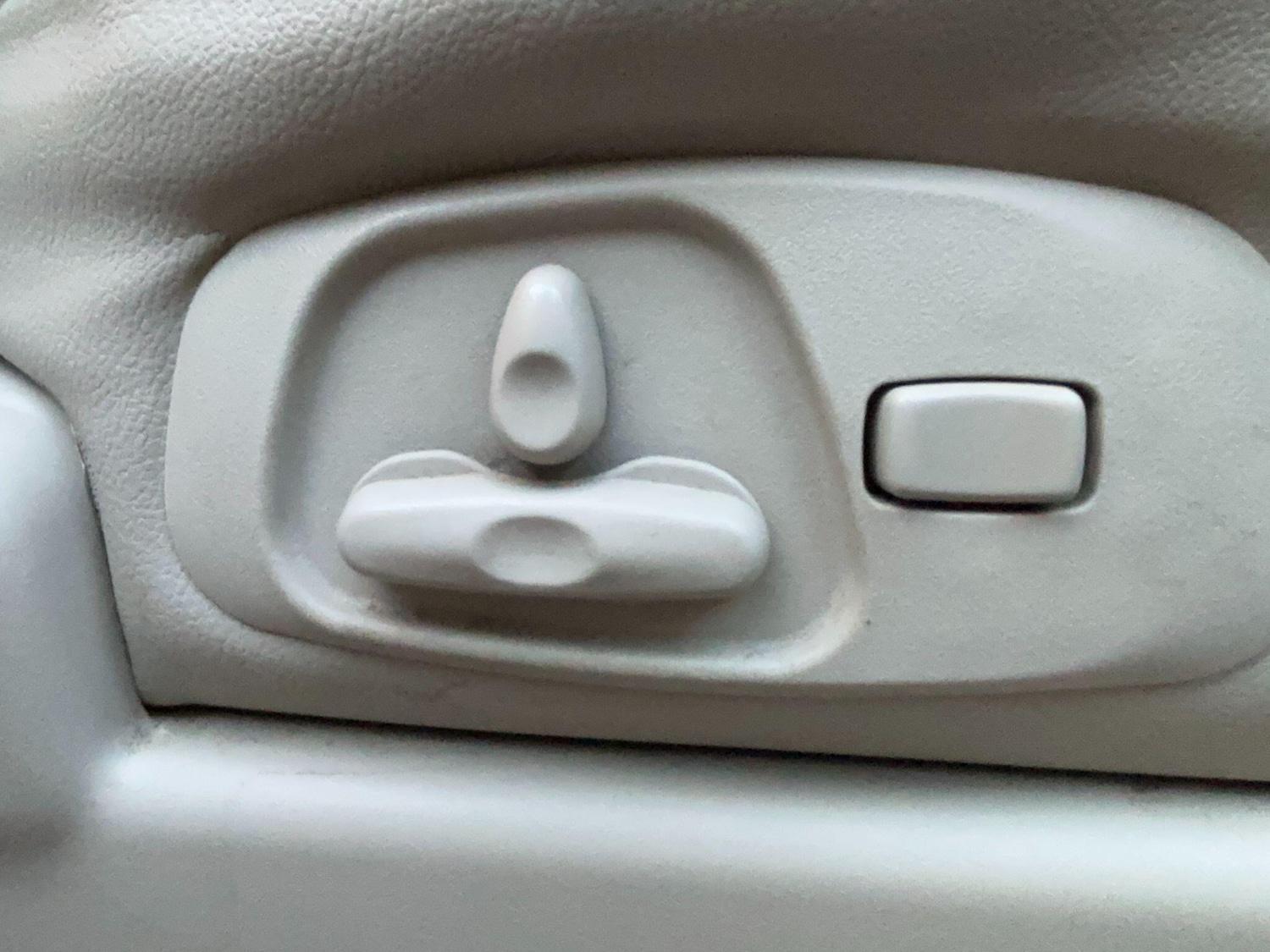 Used Mitsubishi Shogun 2011 for sale - 76398301: Photo 21