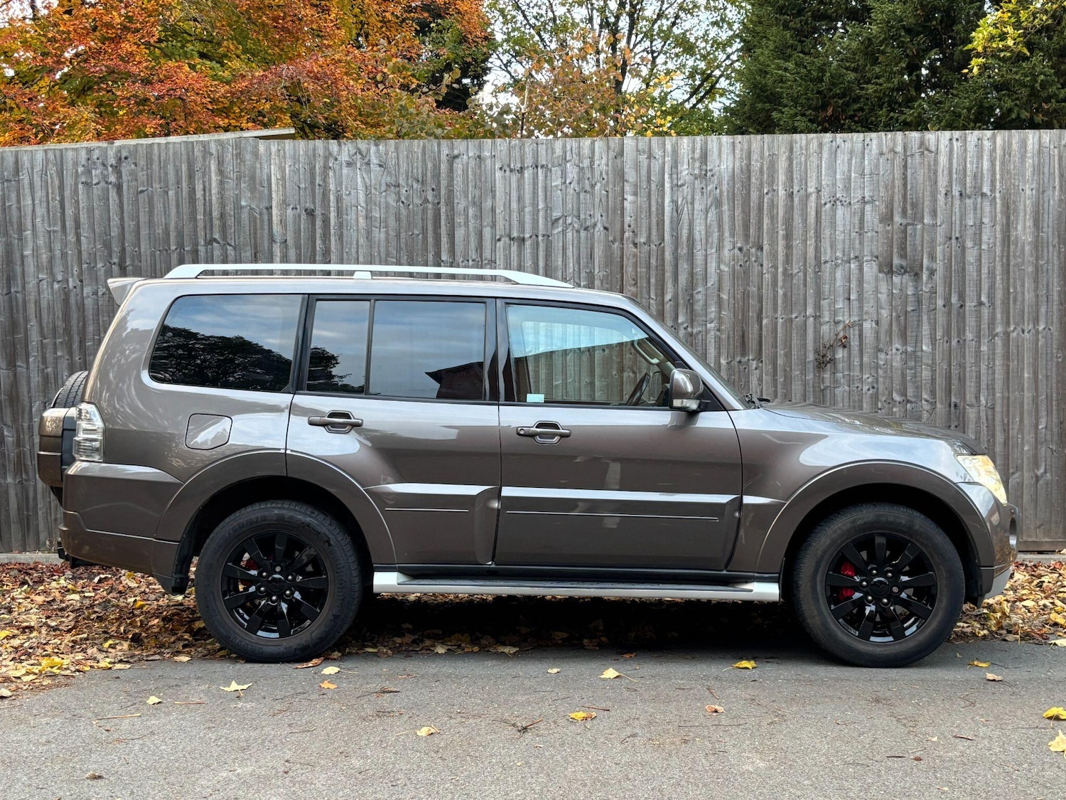 Used Mitsubishi Shogun 2011 for sale - 76398301: Photo 4
