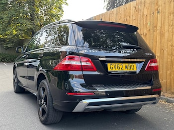 Used Mercedes-Benz M Class 2012 for sale - 79224523: Photo