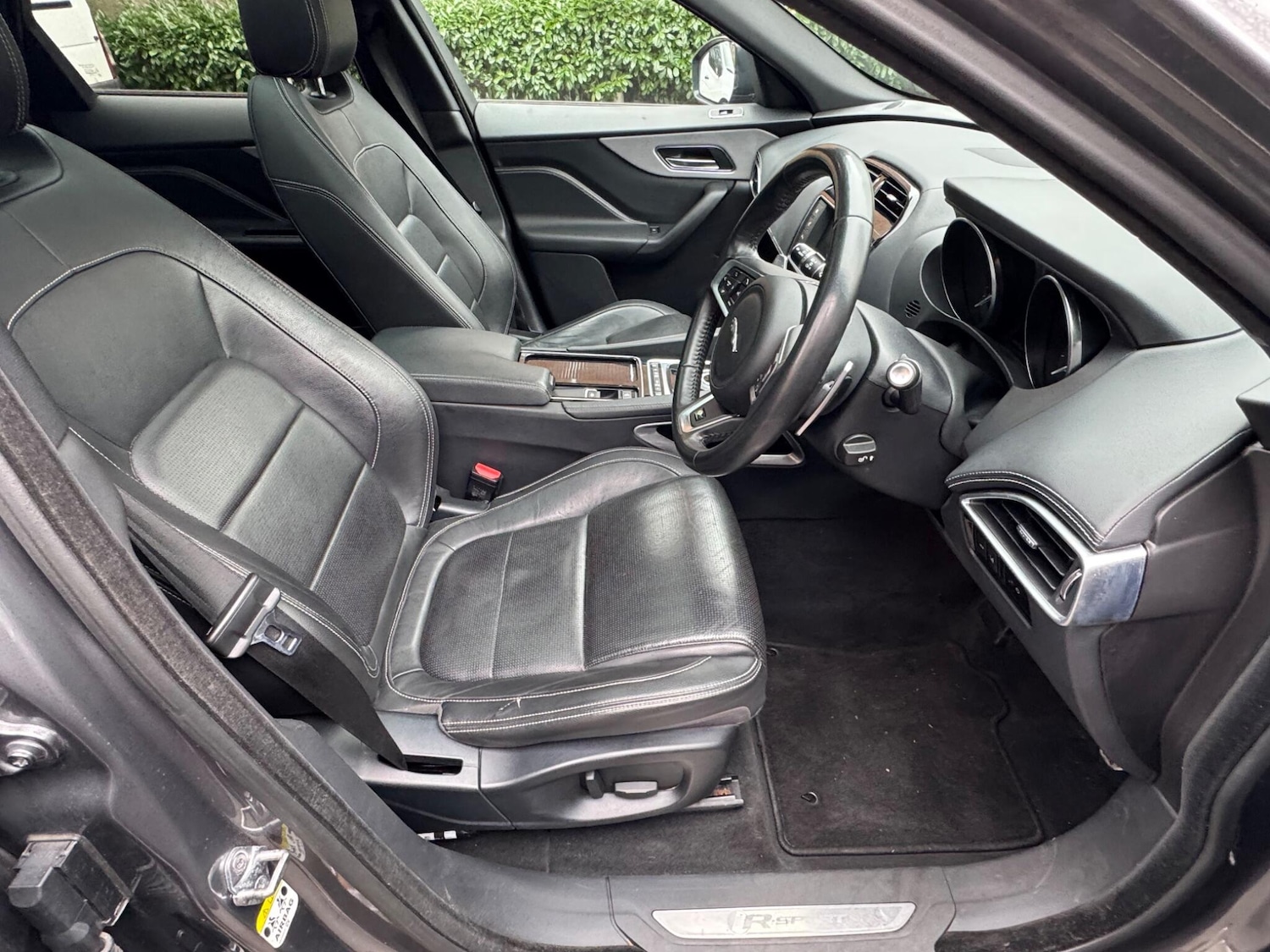 Used Jaguar F-Pace 2018 for sale - 77722804: Photo 12