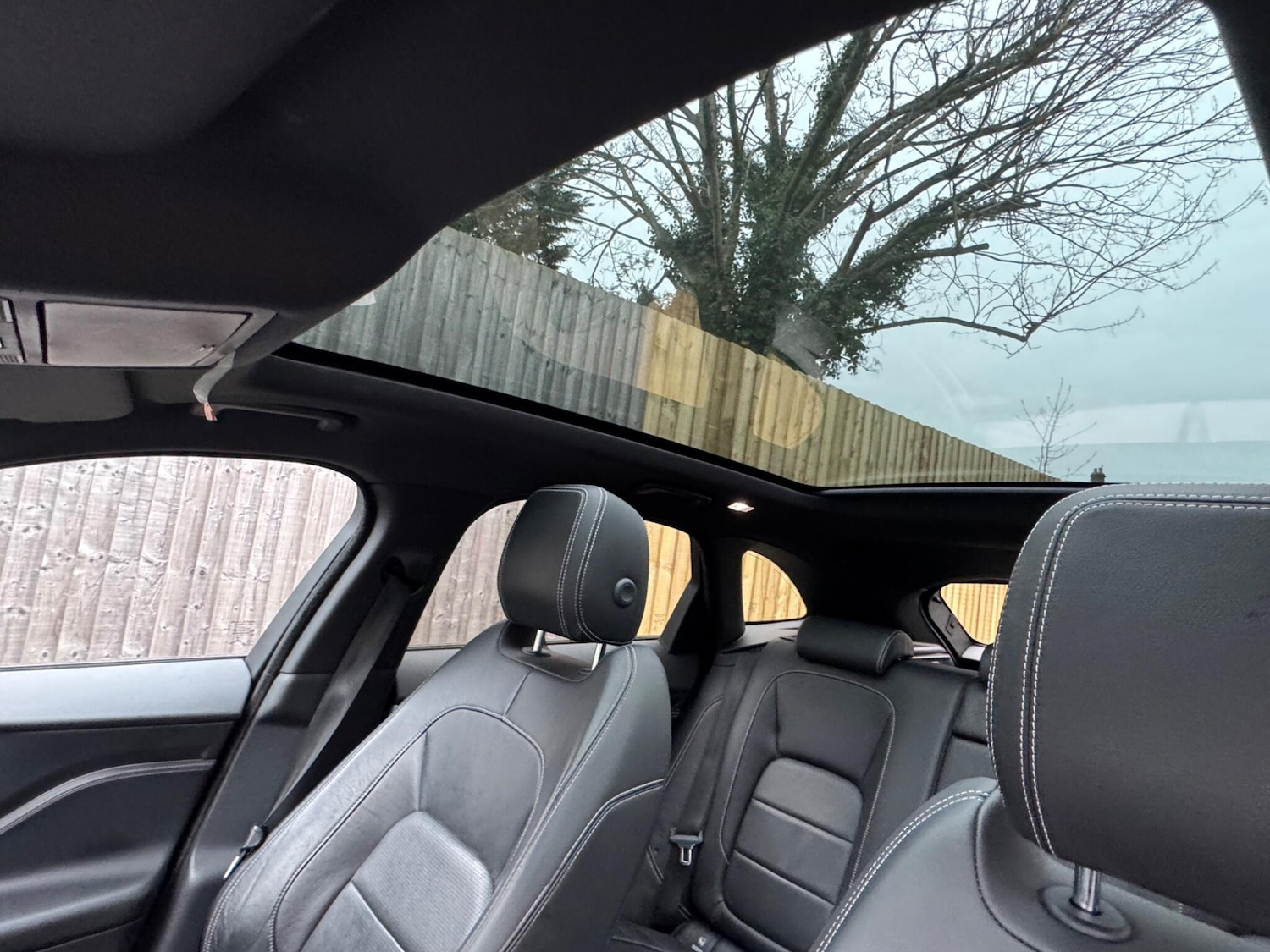 Used Jaguar F-Pace 2018 for sale - 77722804: Photo 14