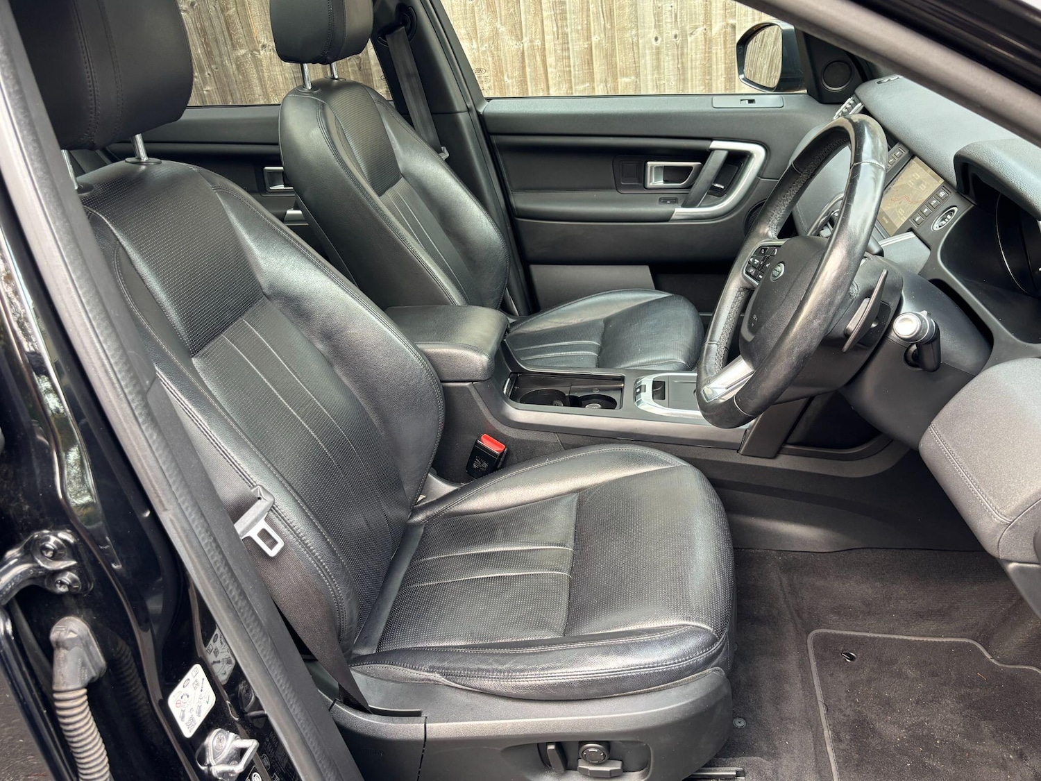 Used Land Rover Discovery Sport 2019 for sale - 76408397: Photo 12