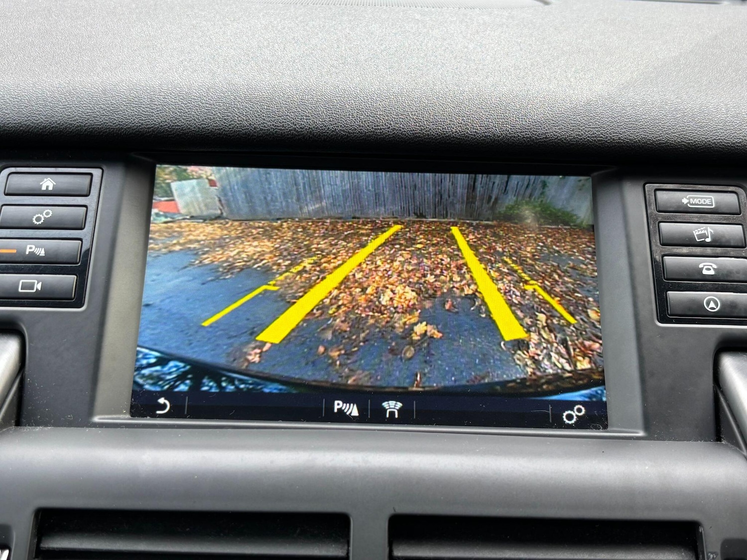 Used Land Rover Discovery Sport 2019 for sale - 76408397: Photo 16