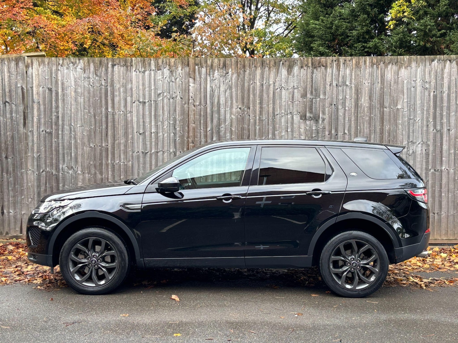 Used Land Rover Discovery Sport 2019 for sale - 76408397: Photo 4