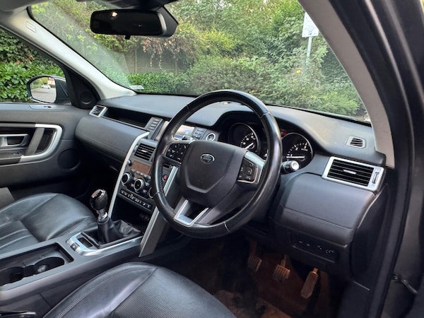 Used Land Rover Discovery Sport 2017 for sale - 76269619: Photo 11