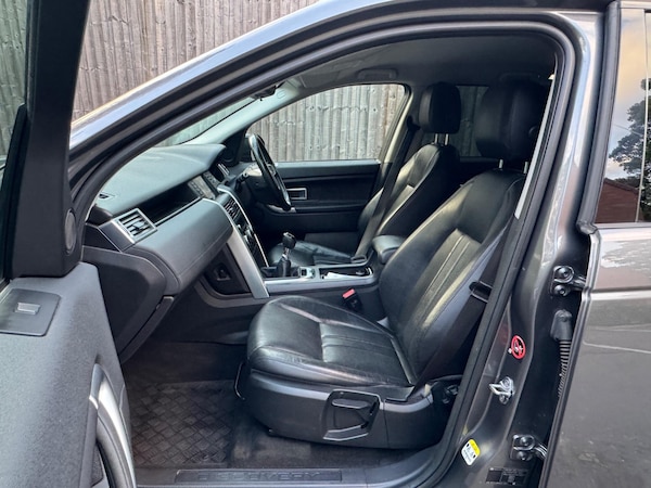 Used Land Rover Discovery Sport 2017 for sale - 76269619: Photo 18