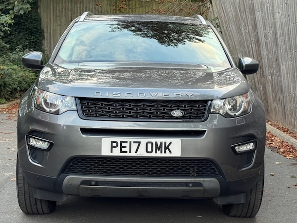 Used Land Rover Discovery Sport 2017 for sale - 76269619: Photo 2