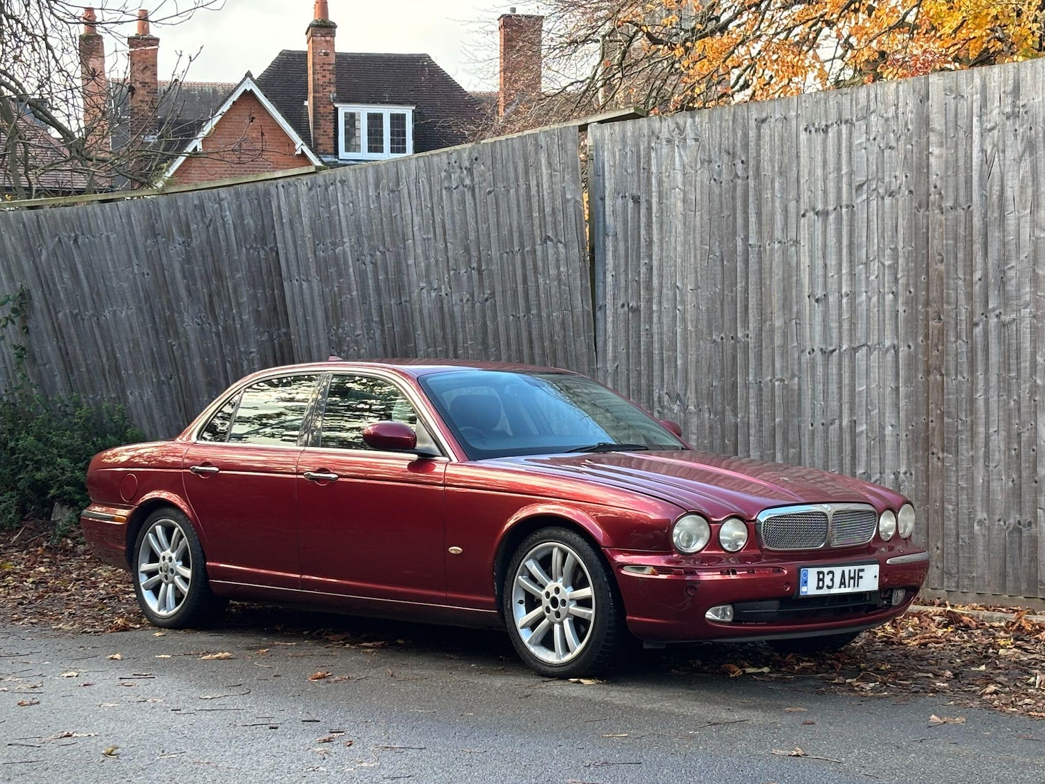 Used Jaguar XJ for sale - 76473410: Photo 1