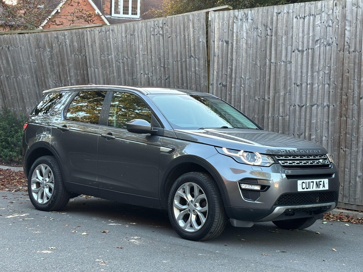 Used Land Rover Discovery Sport 2017 for sale - 76094506: Photo 1