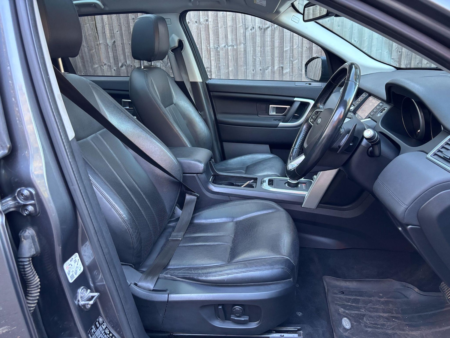 Used Land Rover Discovery Sport 2017 for sale - 76094506: Photo 11