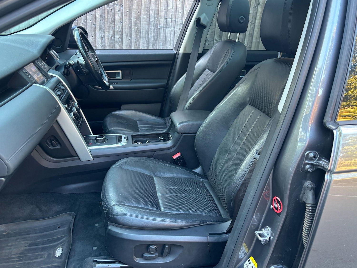 Used Land Rover Discovery Sport 2017 for sale - 76094506: Photo 17