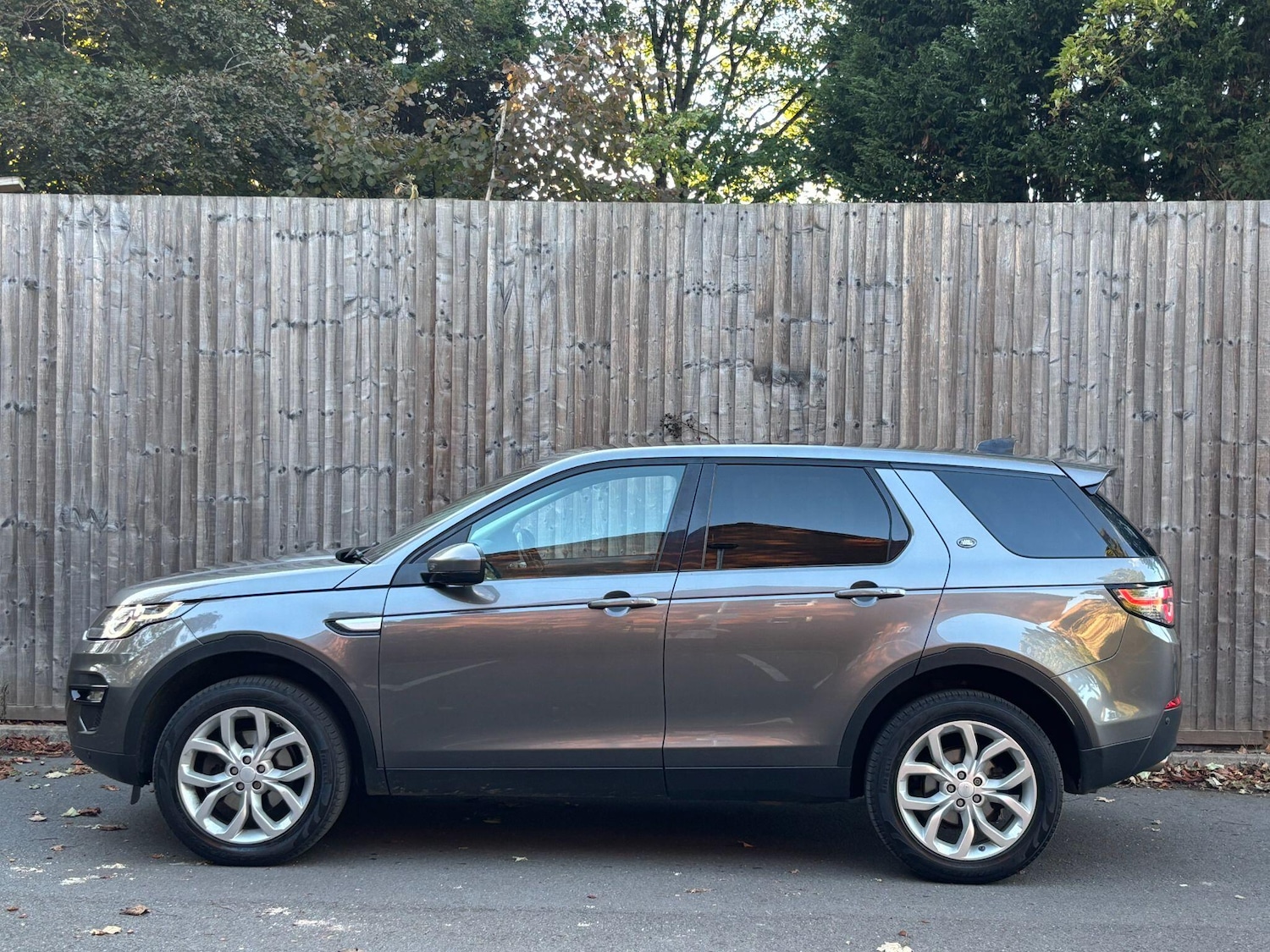 Used Land Rover Discovery Sport 2017 for sale - 76094506: Photo 5