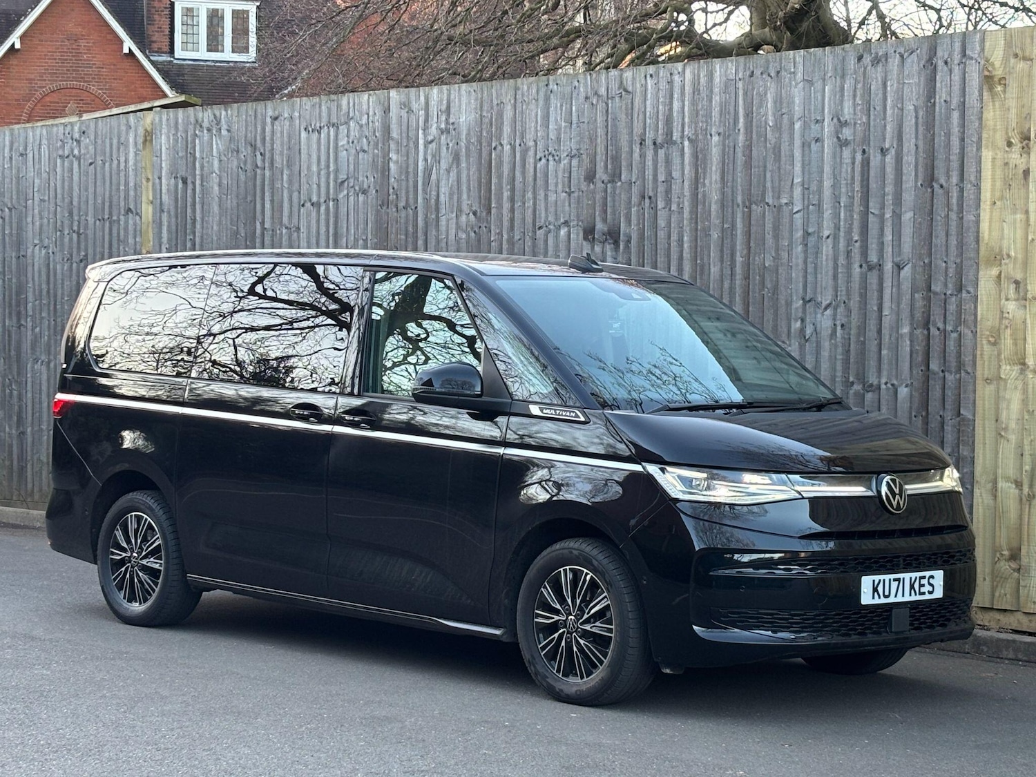 Used Volkswagen Multivan 2023 for sale - 77052441: Photo 2