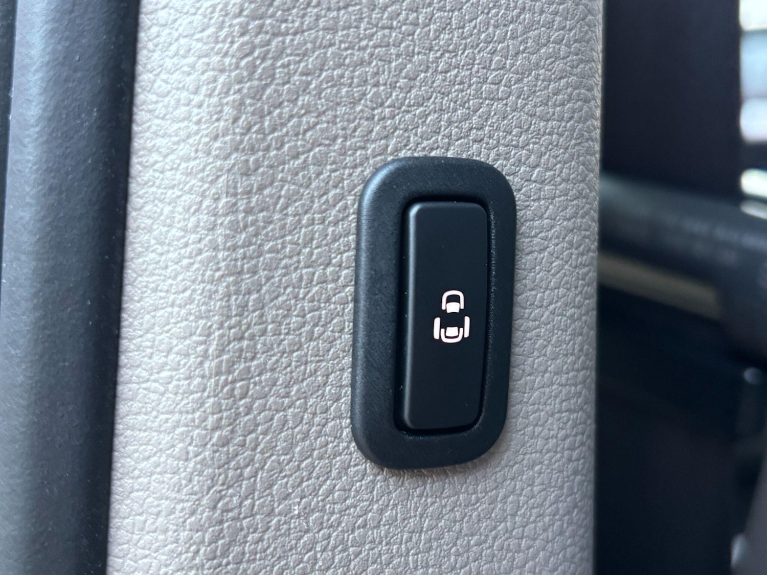 Used Volkswagen Multivan 2023 for sale - 77052441: Photo 34