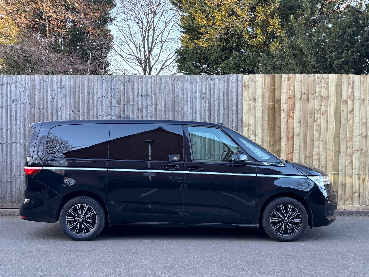 Used Volkswagen Multivan 2023 for sale - 77052441: Photo 4