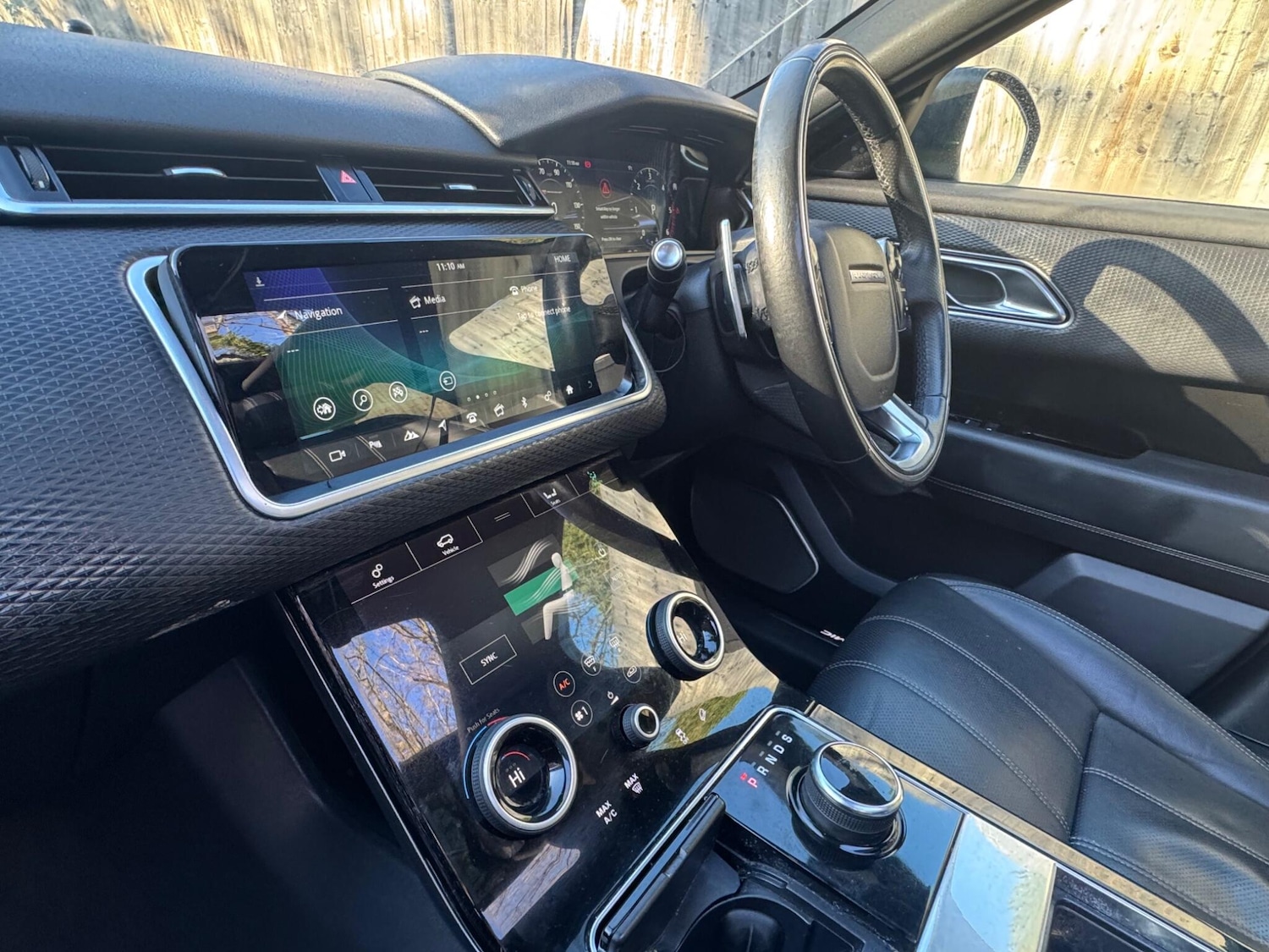 Used Land Rover Range Rover Velar 2017 for sale - 76666722: Photo 11