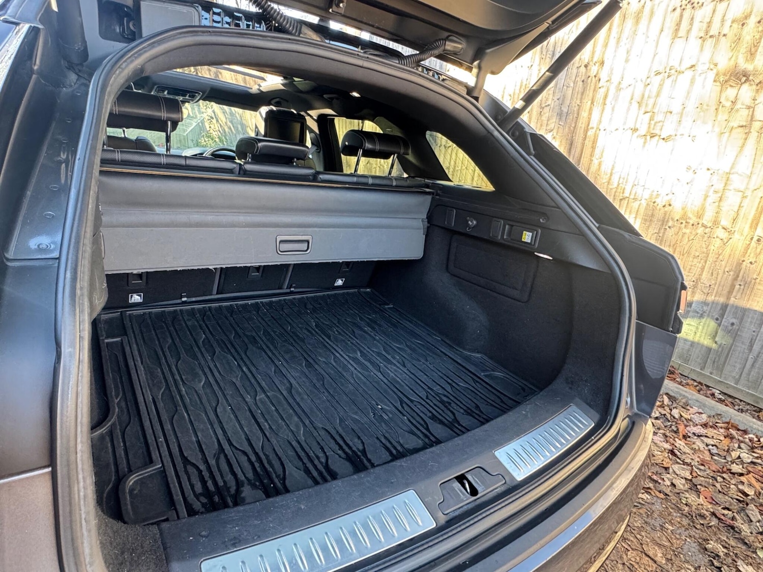 Used Land Rover Range Rover Velar 2017 for sale - 76666722: Photo 22