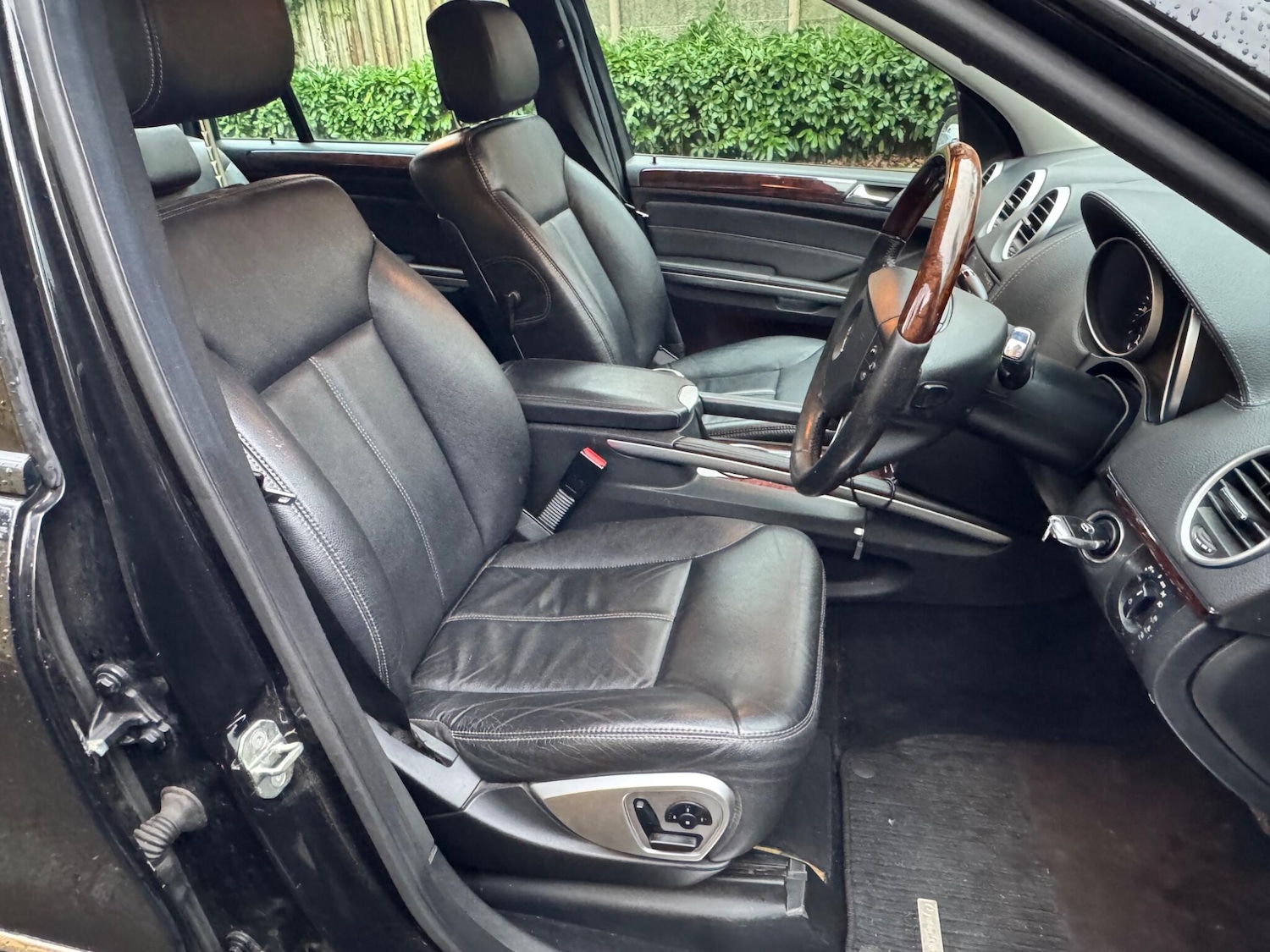 Used Mercedes-Benz GL Class 2007 for sale - 77215305: Photo 12