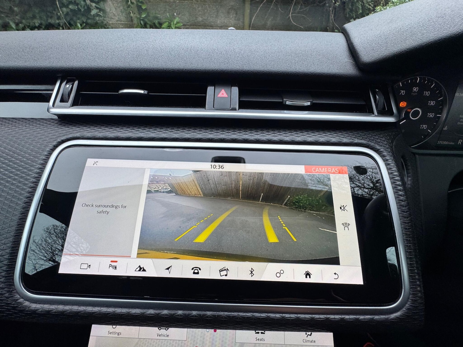 Used Land Rover Range Rover Velar 2017 for sale - 77029808: Photo 15