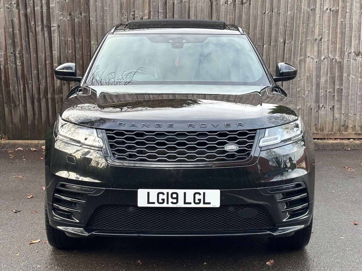 Used Land Rover Range Rover Velar 2019 for sale - 76865338: Photo 3