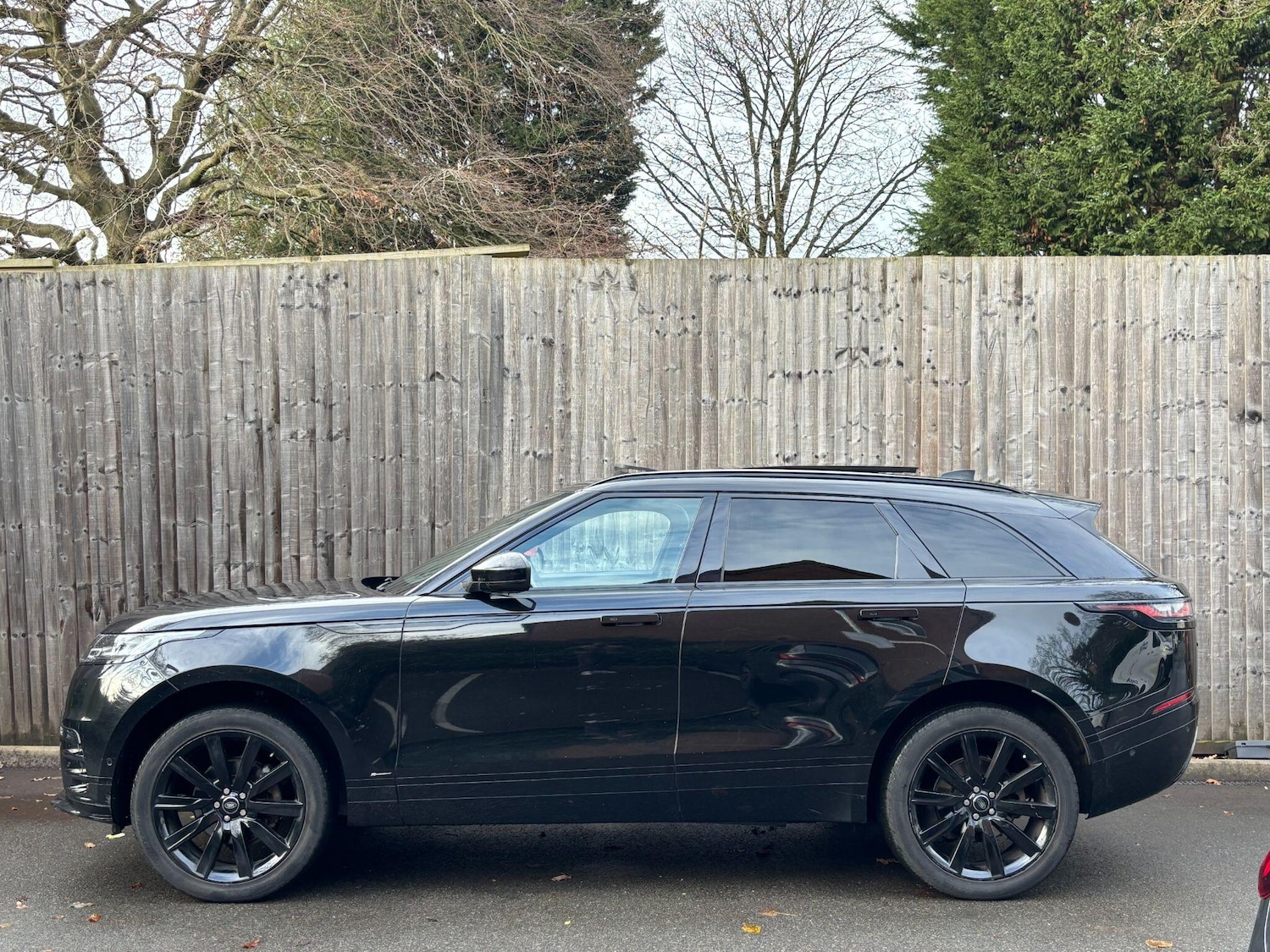 Used Land Rover Range Rover Velar 2019 for sale - 76865338: Photo 5