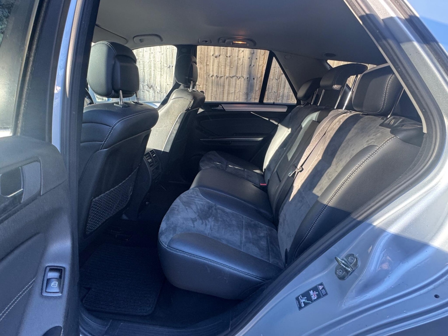 Used Mercedes-Benz M Class 2010 for sale - 76850214: Photo 10