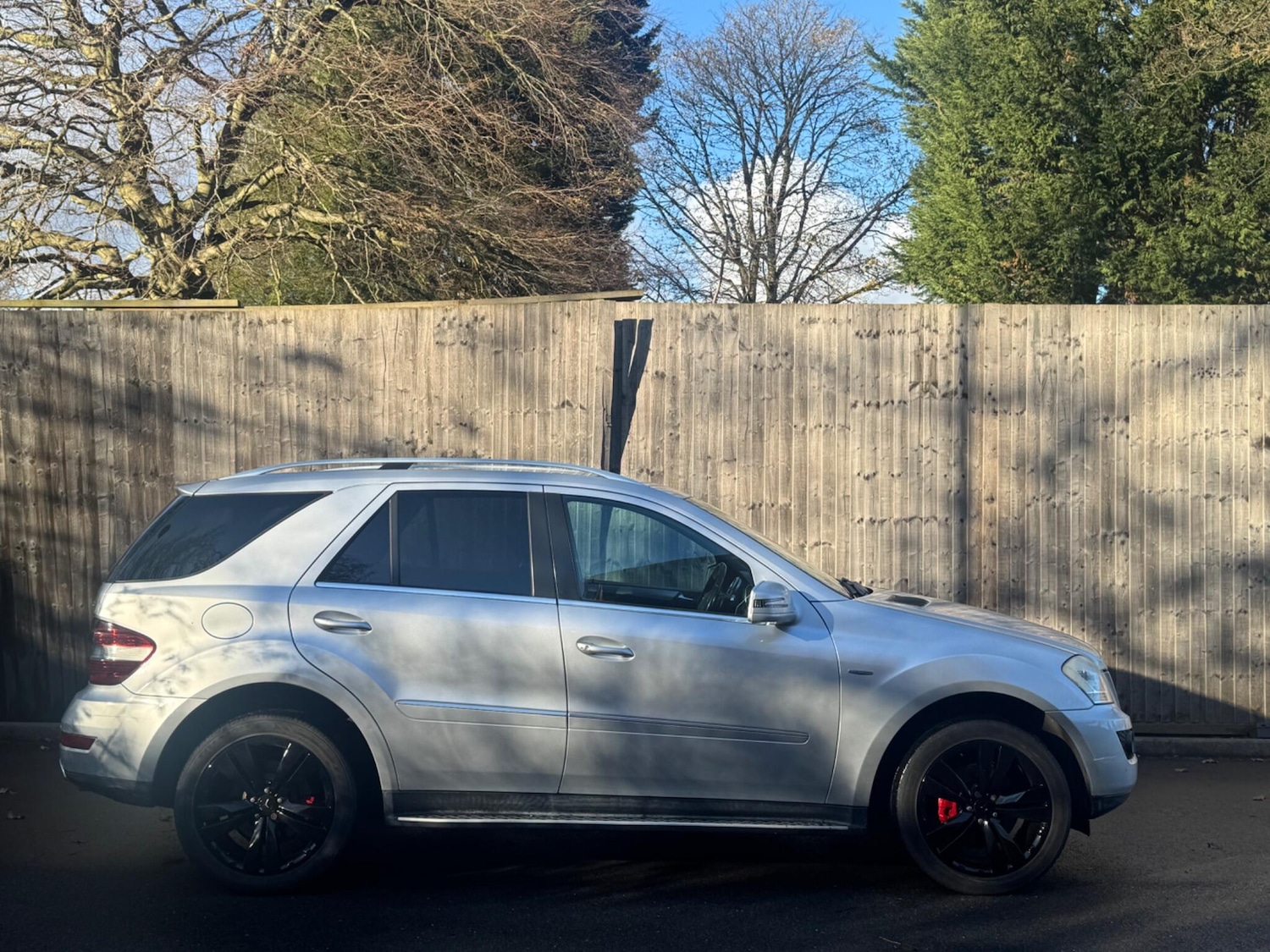 Used Mercedes-Benz M Class 2010 for sale - 76850214: Photo 8