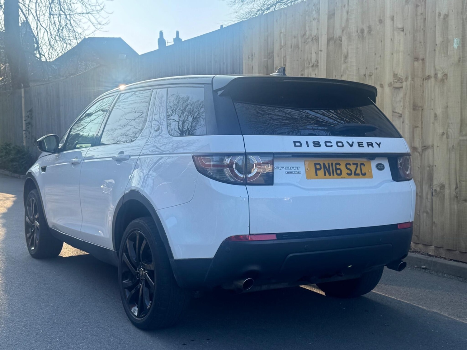 Used Land Rover Discovery Sport for sale - 77769617: Photo 4