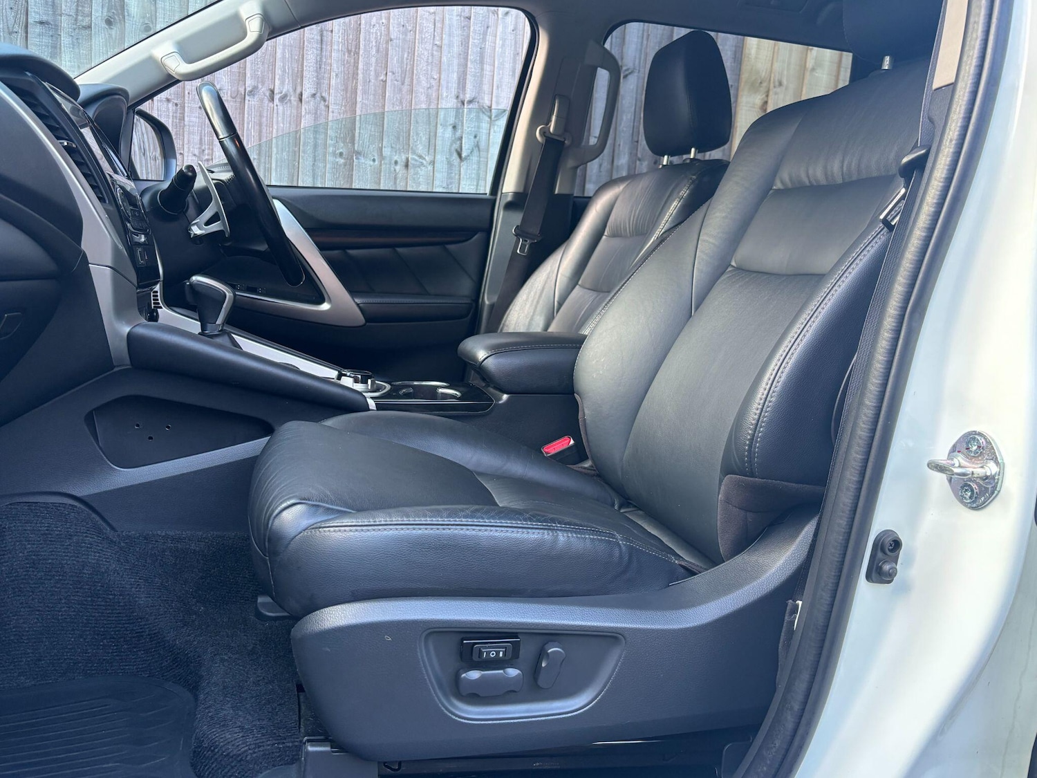 Used Mitsubishi Shogun Sport 2019 for sale - 77377057: Photo 13