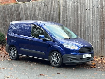 Used Ford Transit Courier 2017 for sale - 76513022: Photo
