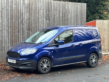 Used Ford Transit Courier 2017 for sale - 76513022: Photo