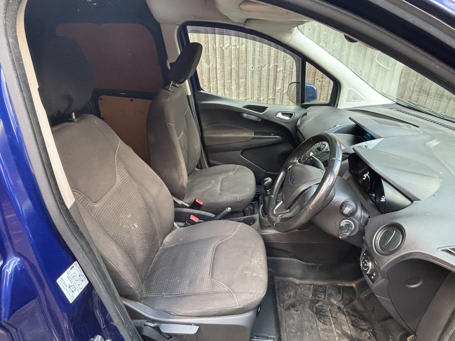 Used Ford Transit Courier 2017 for sale - 76513022: Photo 9