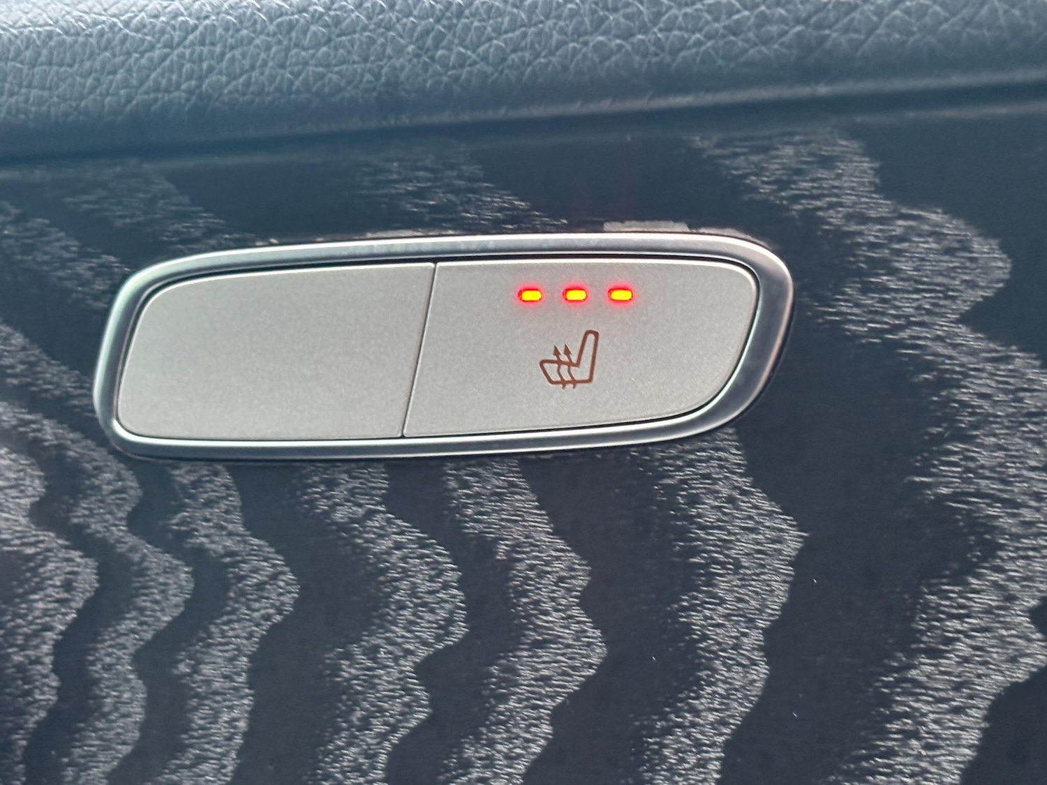 Used Mercedes-Benz GLC 2018 for sale - 76619912: Photo 19