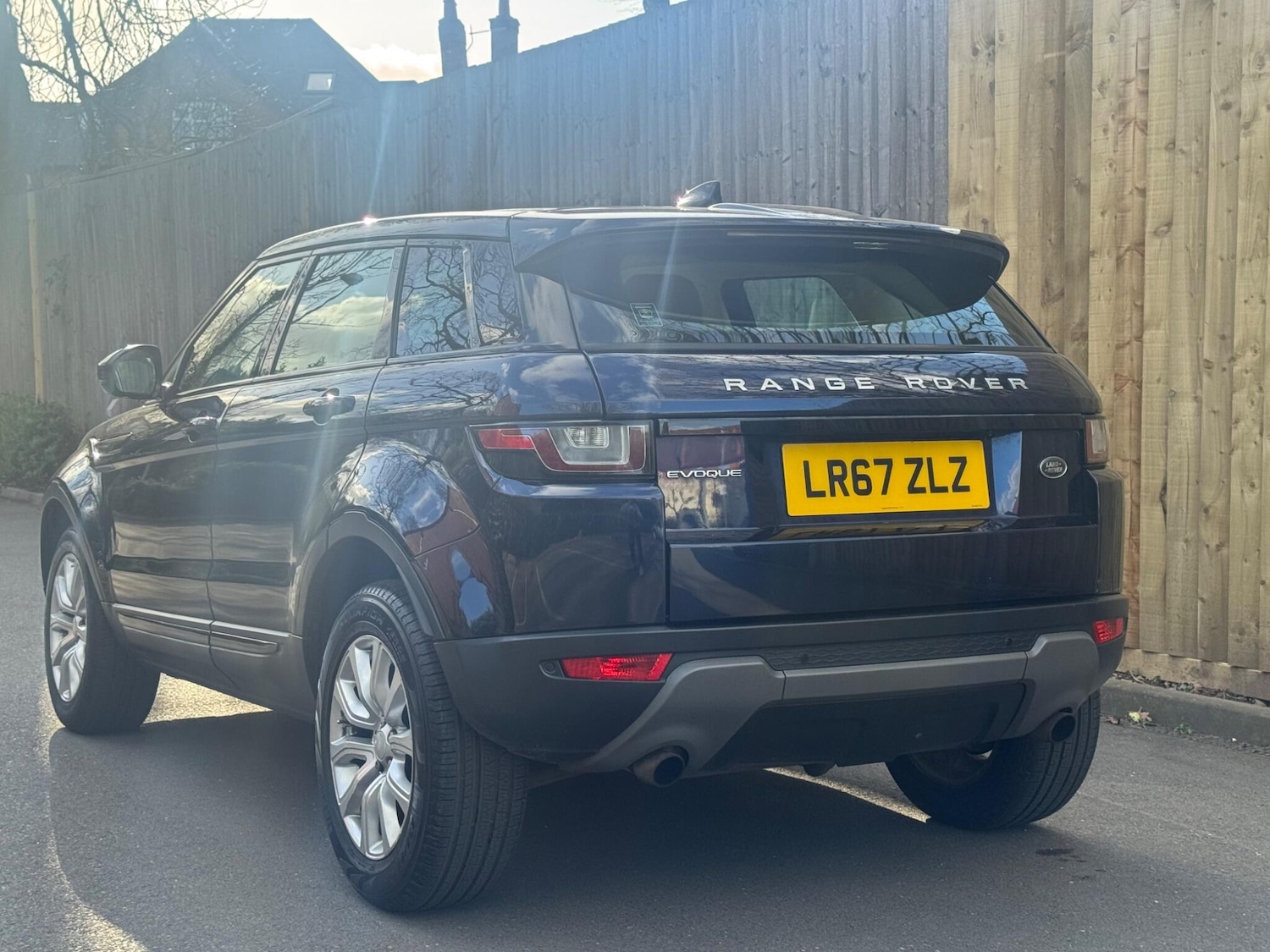 Used Land Rover Range Rover Evoque 2017 for sale - 77898541: Photo 4