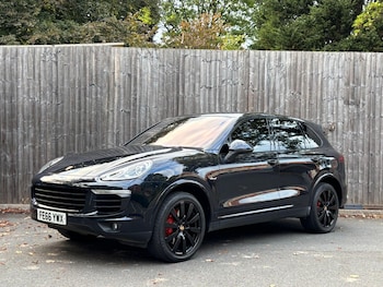 Used Porsche Cayenne 2016 for sale - 76136968: Photo 2