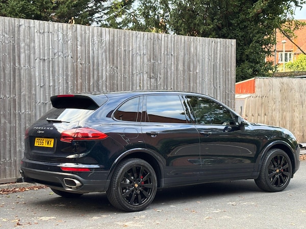 Used Porsche Cayenne 2016 for sale - 76136968: Photo 8