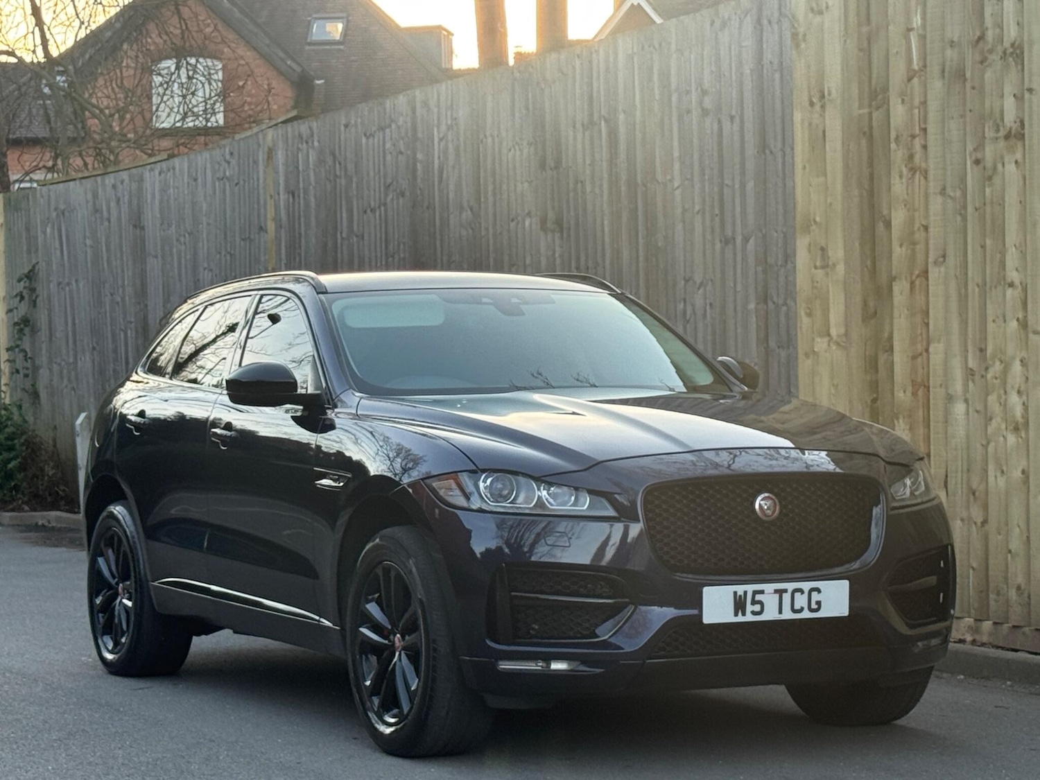 Used Jaguar F-Pace 2016 for sale - 77683304: Photo 5