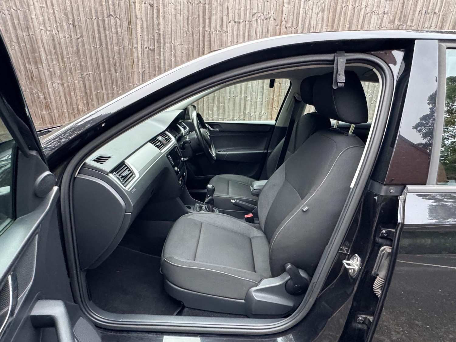 Used Skoda Rapid Spaceback 2016 for sale - 76377399: Photo 14