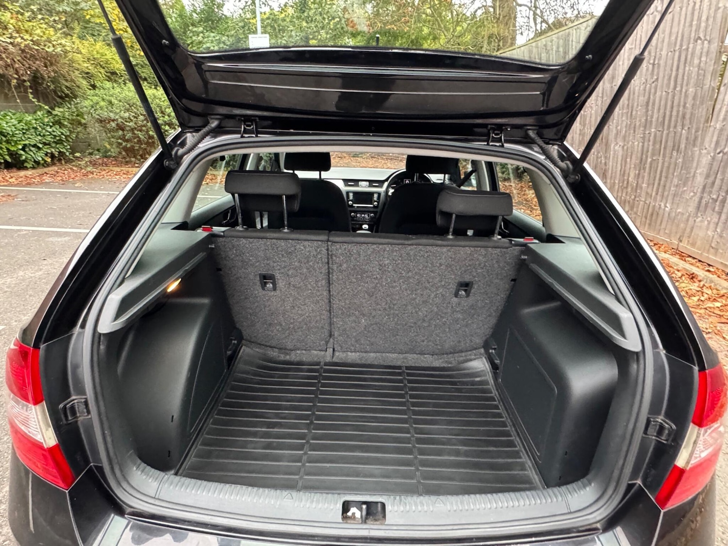 Used Skoda Rapid Spaceback 2016 for sale - 76377399: Photo 16