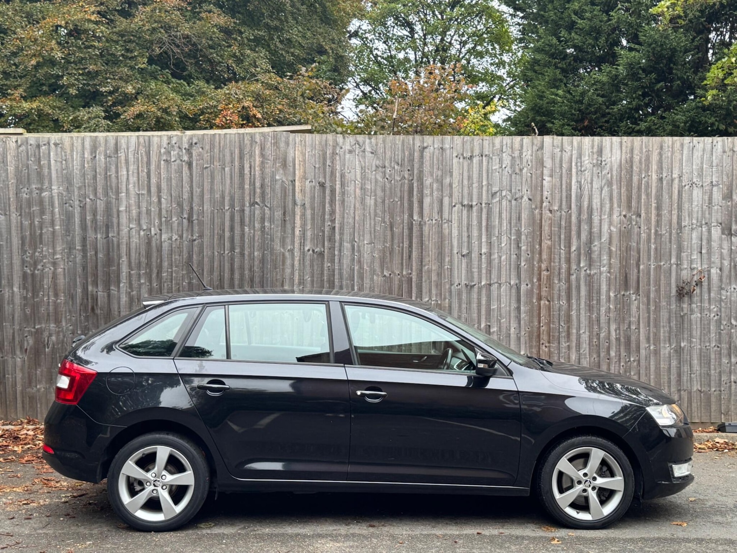 Used Skoda Rapid Spaceback 2016 for sale - 76377399: Photo 6