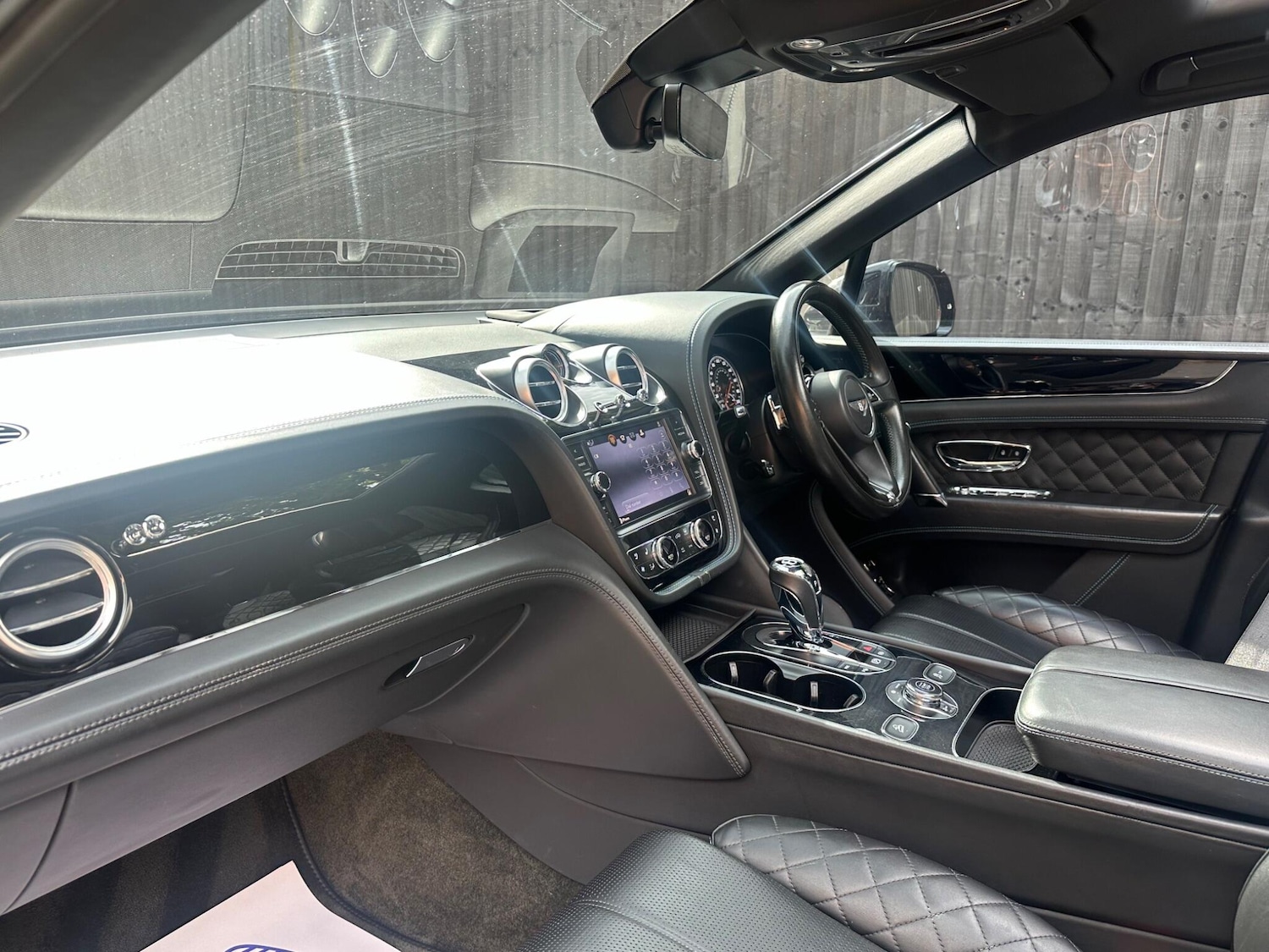 Used Bentley Bentayga 2017 for sale - 76714329: Photo 12