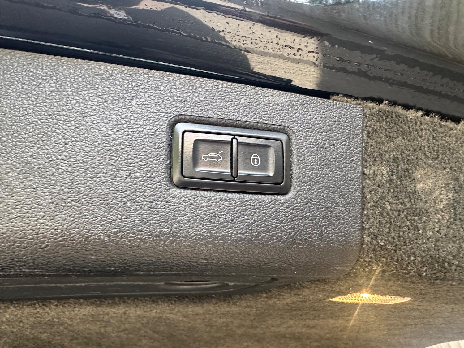 Used Bentley Bentayga 2017 for sale - 76714329: Photo 14