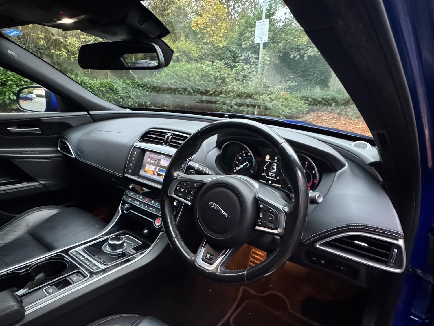 Used Jaguar XE 2017 for sale - 76377743: Photo 11