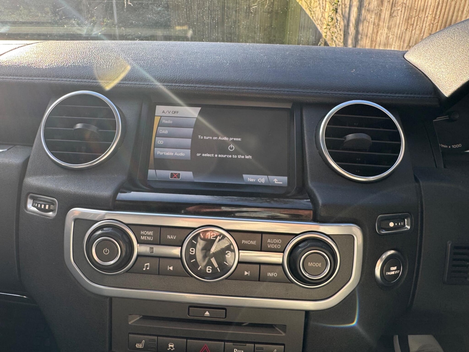 Used Land Rover Discovery 4 for sale - 77267480: Photo 19