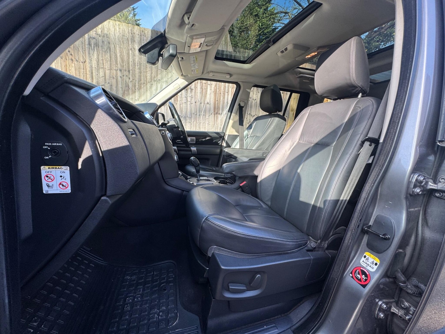 Used Land Rover Discovery 4 for sale - 77267480: Photo 21