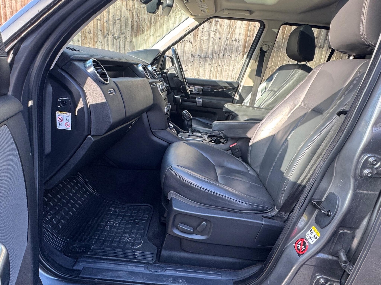 Used Land Rover Discovery 4 for sale - 77267480: Photo 22