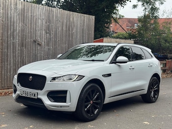 Used Jaguar F-Pace 2018 for sale - 76109500: Photo